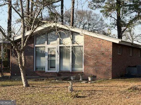 128 Lakewood Dr, Ocilla, GA 31774