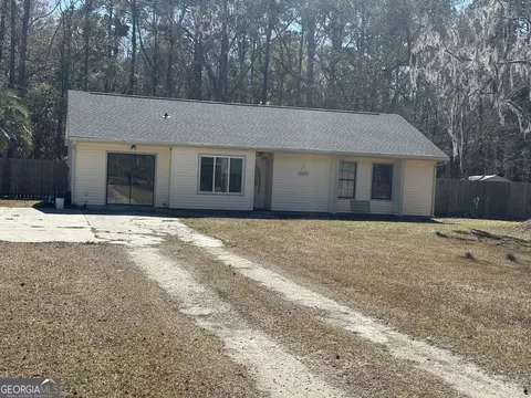 3141 Clarks Bluff Rd, Kingsland, GA 31548