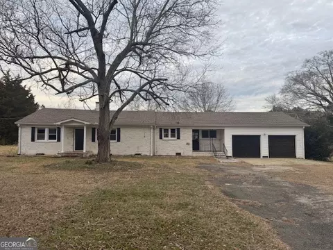 161 Yancy Rd, Milner, GA 30257