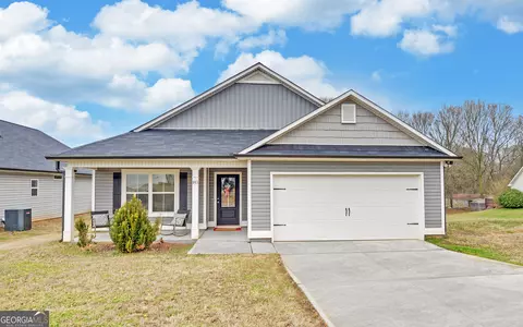 183 Crest View Dr, Carnesville, GA 30521