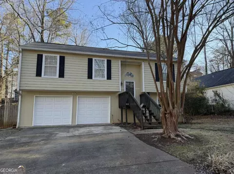 1818 Crescent Hill Dr NW, Acworth, GA 30102