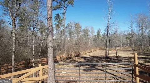 725 Old Jackson Rd, Mcdonough, GA 30252