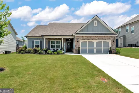 1311 Calgary Lake Dr, Winder, GA 30680
