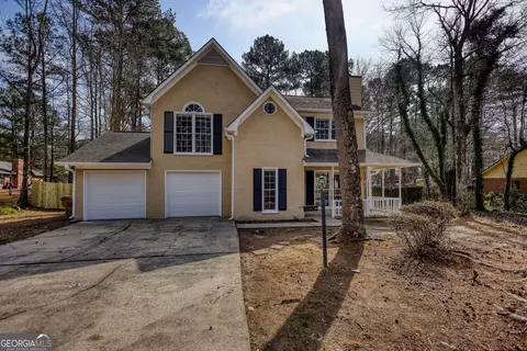 1067 Brookview Ln, Hampton, GA 30228