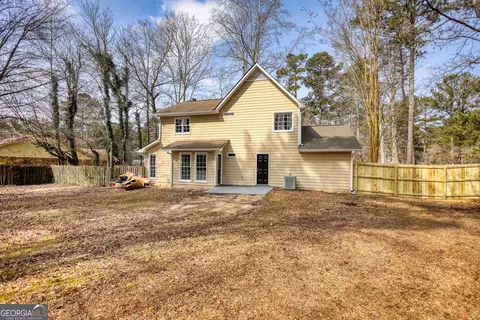 Exterior - 1067 Brookview Ln, Hampton, GA 30228 photo 2 of 4