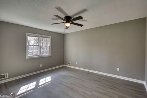 Bedroom - 1067 Brookview Ln, Hampton, GA 30228 photo 3 of 6