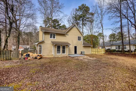 Exterior - 1067 Brookview Ln, Hampton, GA 30228 photo 3 of 4
