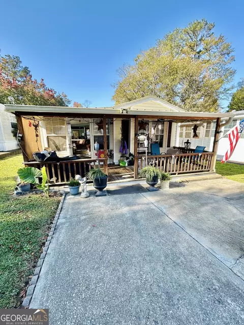 197 Whispering Pines Blvd, Georgetown, GA 39854