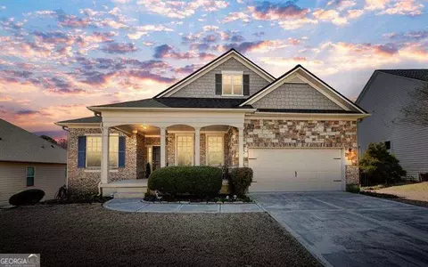 514 Creekshire Cir, Canton, GA 30115