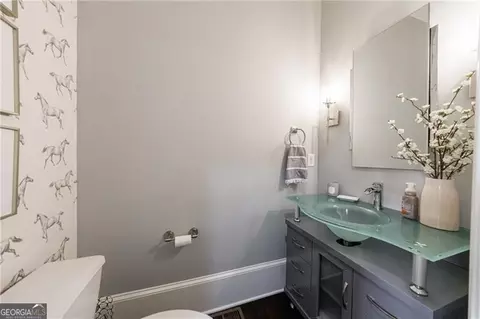 Bath - Undisclosed, Atlanta, GA 30319 photo 1 of 6
