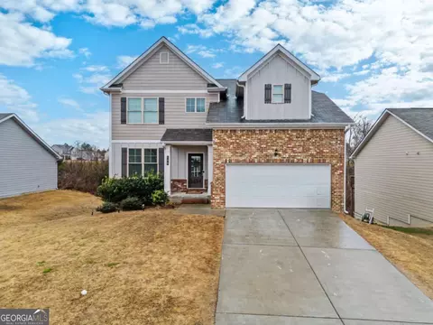 108 Mcginnis Cir, Calhoun, GA 30701