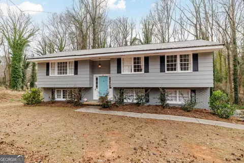 395 Roberts Rd, Athens, GA 30606