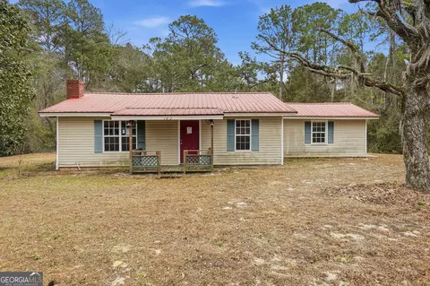 102 Boxelder Ln, Ocilla, GA 31774