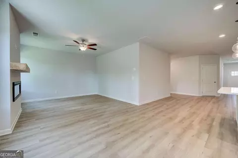 161 Geranium Ln, Covington, GA 30016 photo 17