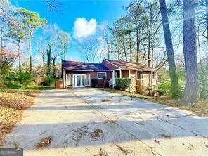 1445 Diplomat Dr, Riverdale, GA 30296