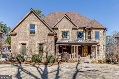 704 Old Cumming Rd, Sugar Hill, GA 30518
