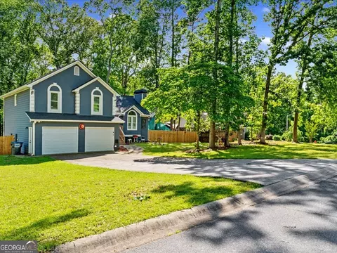 2723 Horseshoe Creek Dr SW, Marietta, GA 30064