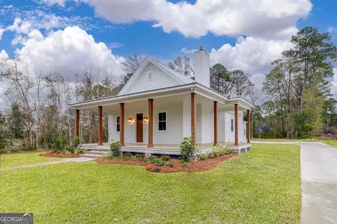 Exterior - 610 N Rogers St, Pooler, GA 31322 photo 2 of 8