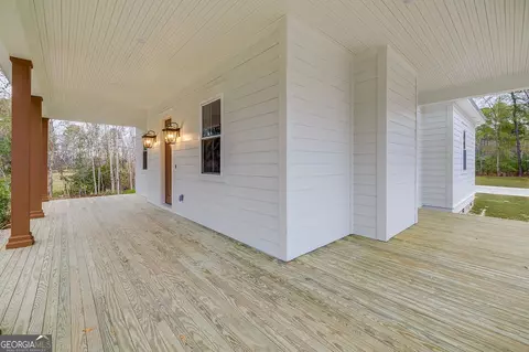 Exterior - 610 N Rogers St, Pooler, GA 31322 photo 5 of 8