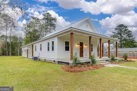 Exterior - 610 N Rogers St, Pooler, GA 31322 photo 3 of 8