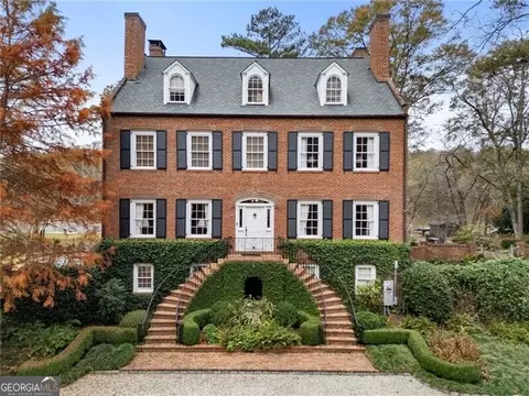 5960 Winterthur Dr, Atlanta, GA 30328