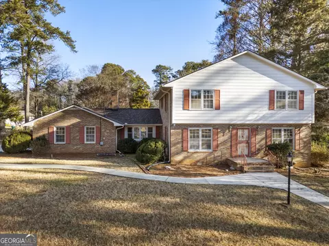 225 Ponderosa Dr, Athens, GA 30605