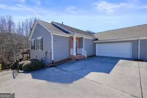 250 Camry Cir, Dallas, GA 30157