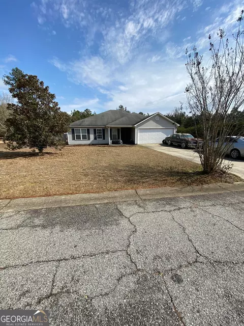 5817 Barkley Ln, Hahira, GA 31632