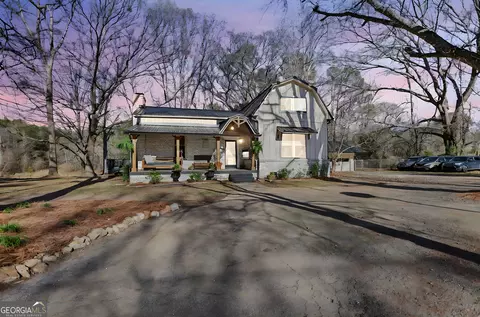 890 Earl North Rd, Newnan, GA 30263