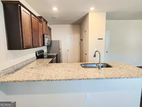 Kitchen - 2981 Cleburne Ter, Hampton, GA 30228 photo 1 of 2