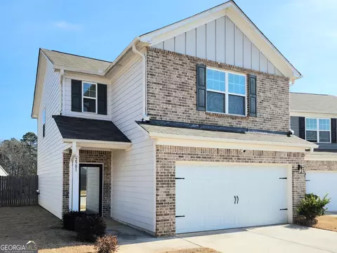 Exterior - 2981 Cleburne Ter, Hampton, GA 30228 photo 2 of 5