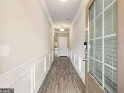 2333 Buford Town Dr, Buford, GA 30518