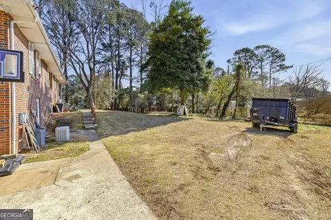 Exterior - 27 Hilltop Ln, Toccoa, GA 30577 photo 6 of 8