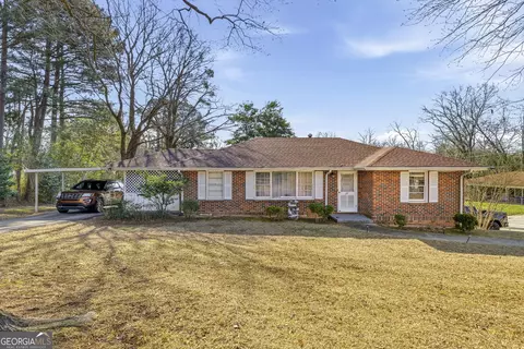 27 Hilltop Ln, Toccoa, GA 30577