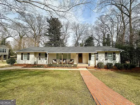 216 E Lane Cir, Lagrange, GA 30240