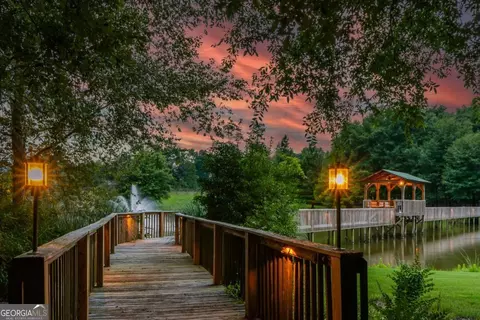 565 Owens Gin Rd NE, Calhoun, GA 30701