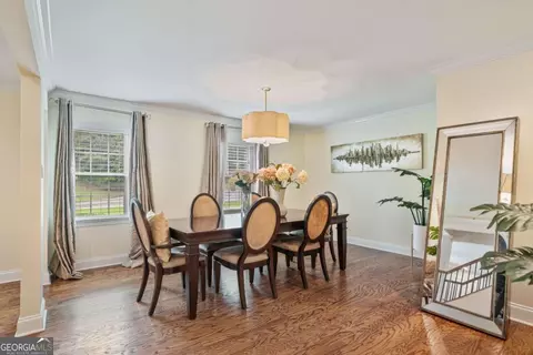 Dining - 1777 E Gate Trl, Stone Mountain, GA 30087 photo 3 of 4