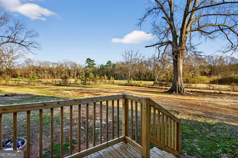 Exterior - 439 Cooley Rd, Lagrange, GA 30241 photo 2 of 4