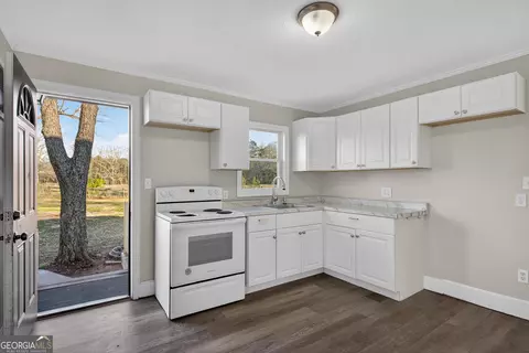 Kitchen - 439 Cooley Rd, Lagrange, GA 30241 photo 1 of 1