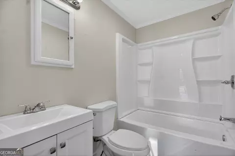 Bath - 439 Cooley Rd, Lagrange, GA 30241 photo 1 of 1