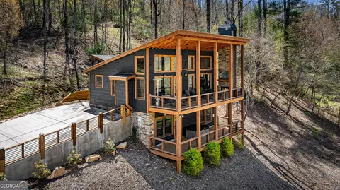 529 Hidden Valley Dr, Morganton, GA 30560