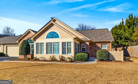 1503 SE Silver Summit Dr, Conyers, GA 30094