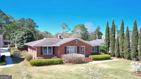 1917 Palmyra Rd, Albany, GA 31701