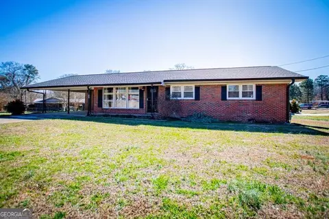 55 Crestview Cir, Carrollton, GA 30117