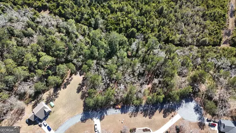 121 Hunters Chase Dr, Guyton, GA 31312