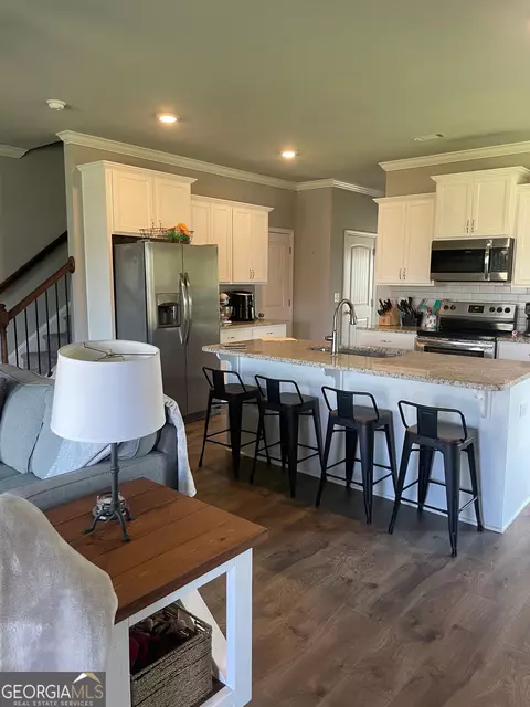 Kitchen - 716 Westcrest Ln, Cornelia, GA 30531 photo 2 of 2