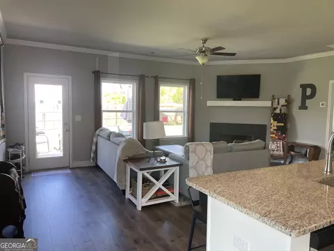 Living - 716 Westcrest Ln, Cornelia, GA 30531 photo 1 of 2