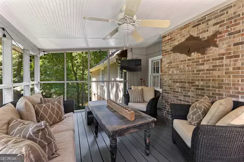 Exterior - 101 Deal Dr, Lagrange, GA 30240 photo 8 of 24