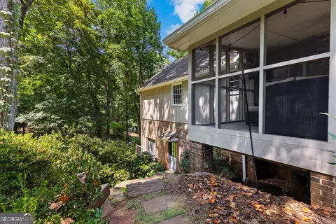 Exterior - 101 Deal Dr, Lagrange, GA 30240 photo 11 of 24