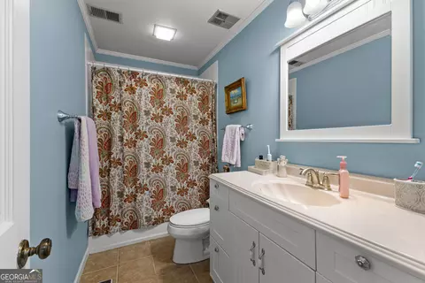 Bath - 101 Deal Dr, Lagrange, GA 30240 photo 6 of 6